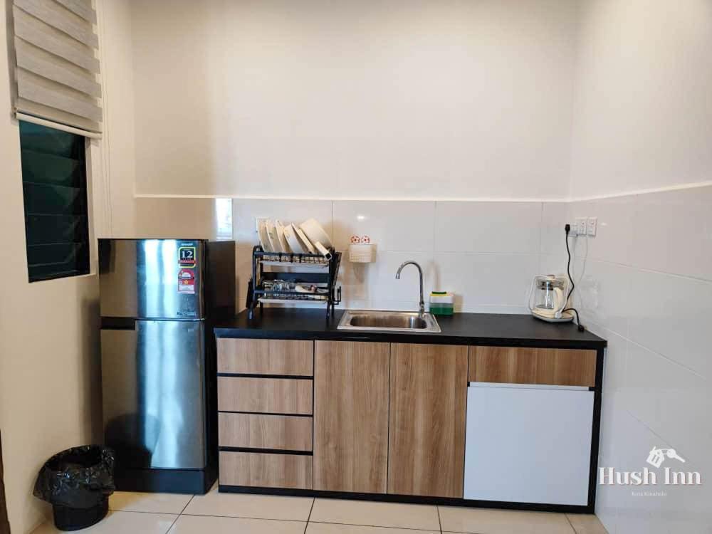 Hush Inn At Itcc Manhattan Suites 코타키나발루 외부 사진